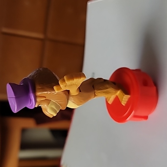 DREAMWORKS MADAGASCAR 2012 ALEX THE LION Figurine. - Picture 2 of 5